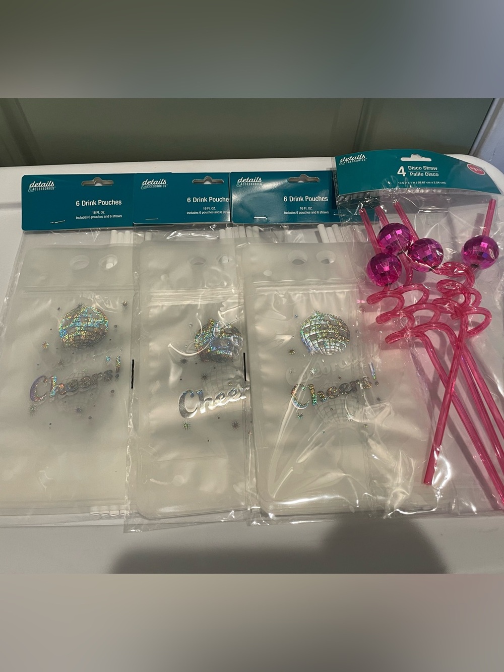 Cheers Drink Pouches (18 pouches- Clear) and disco ball straws (4-pink)
